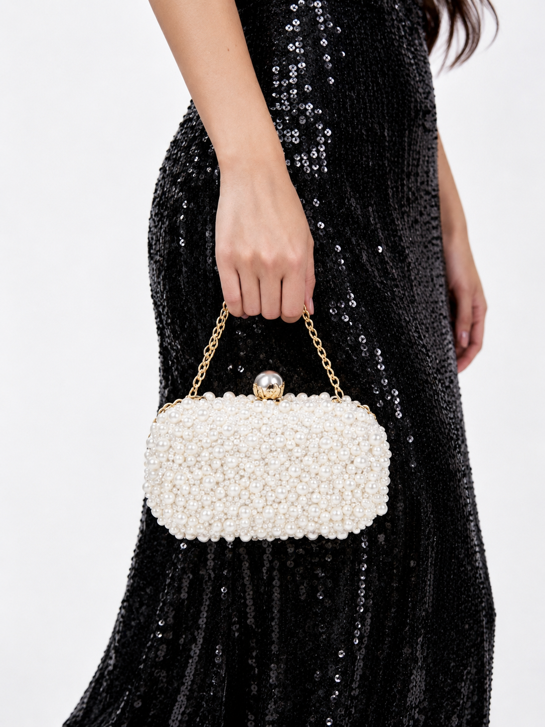 Pearl Frame Clutch — Refined Vintage Detail