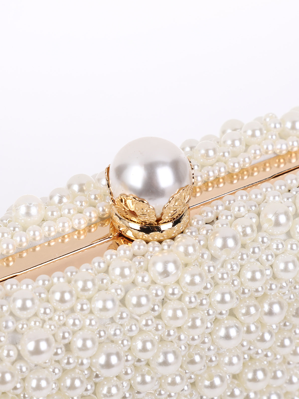 Pearl Frame Clutch — Refined Vintage Detail