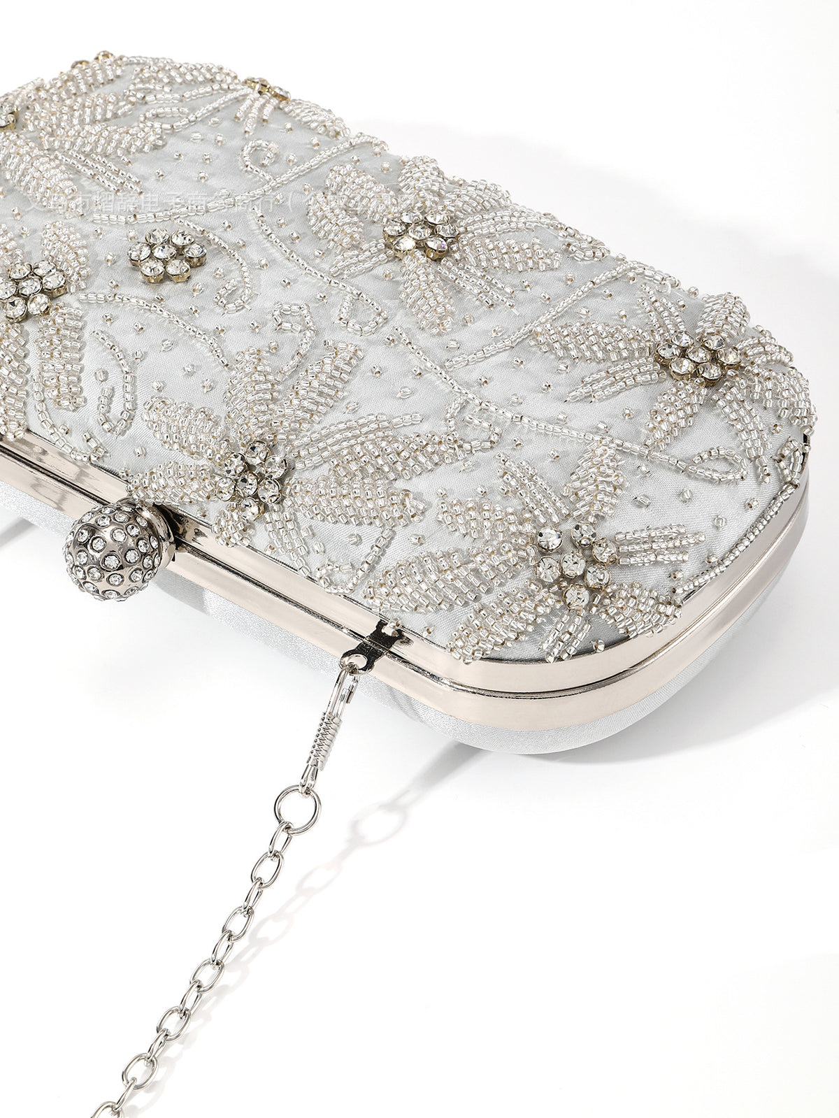 Beaded Floral Clutch — Vintage-Inspired Elegance